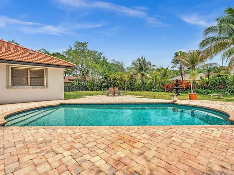 1225 Jasmine Circle Weston FL 33326