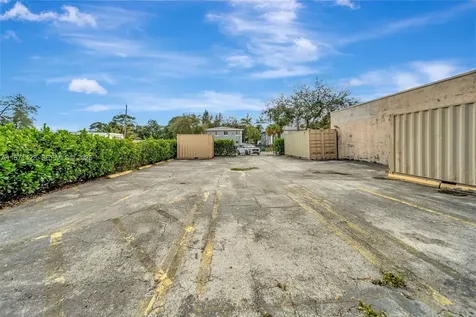 67 NW 166th Street Miami FL 33169