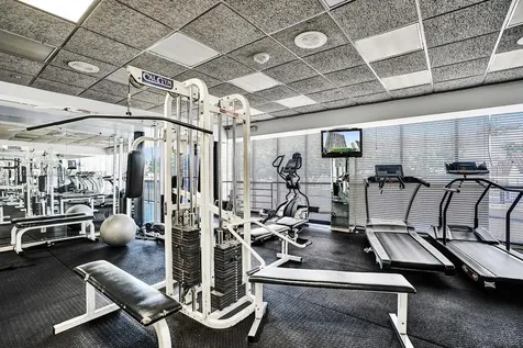 2555 Collins Avenue Miami Beach FL 33140