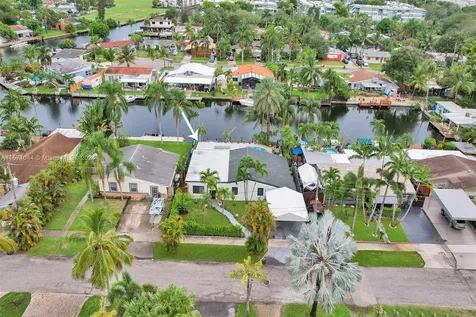 2718 Scott Street Hollywood FL 33020