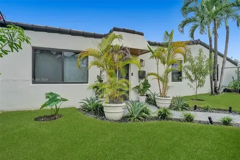 2718 Scott Street Hollywood FL 33020