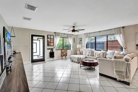 2718 Scott Street Hollywood FL 33020