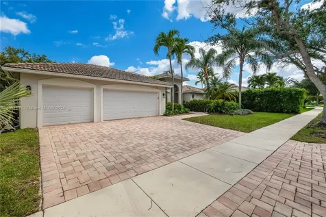 244 Landings Boulevard Weston FL 33327