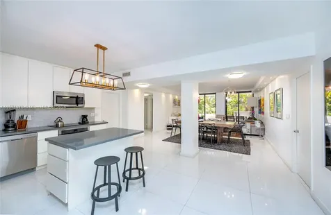 141 Crandon Boulevard Key Biscayne FL 33149