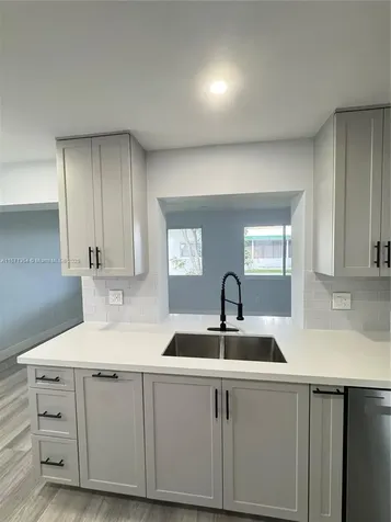 8227 NW 15th Street Plantation FL 33322