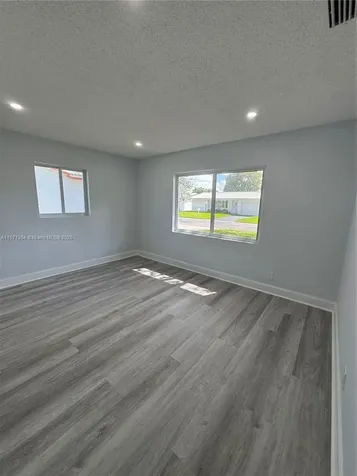 8227 NW 15th Street Plantation FL 33322