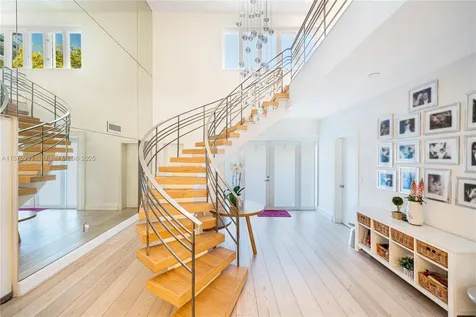 6320 Allison Road Miami Beach FL 33141