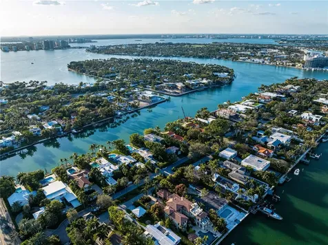 6320 Allison Road Miami Beach FL 33141