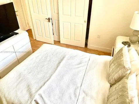 465 Paradise Isle Boulevard Hallandale Beach FL 33009