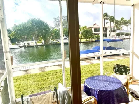465 Paradise Isle Boulevard Hallandale Beach FL 33009