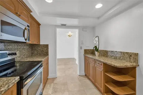 600 Biltmore Way Coral Gables FL 33134