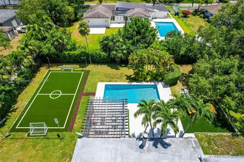 7800 SW 96th Street Miami FL 33156-7511
