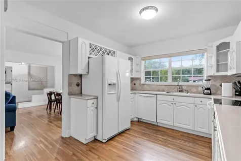 7800 SW 96th Street Miami FL 33156-7511