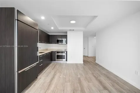 45 SW 9th Street Miami FL 33130