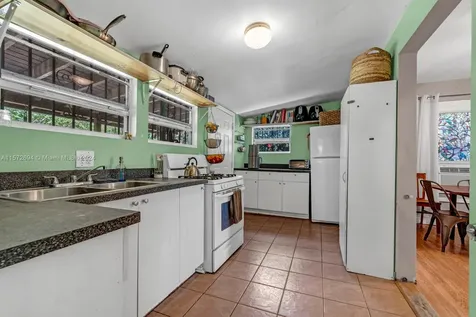 7536 NE 1st Avenue Miami FL 33138