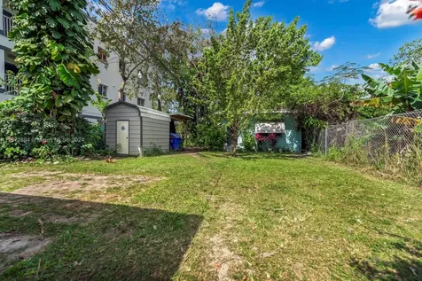 7536 NE 1st Avenue Miami FL 33138