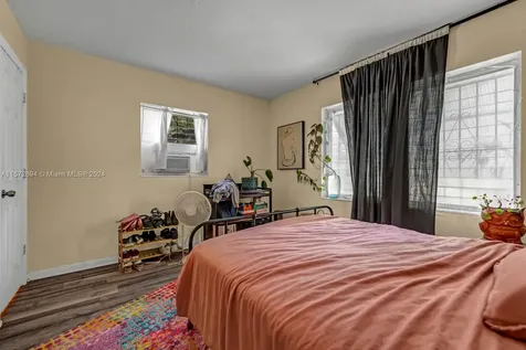 7536 NE 1st Avenue Miami FL 33138