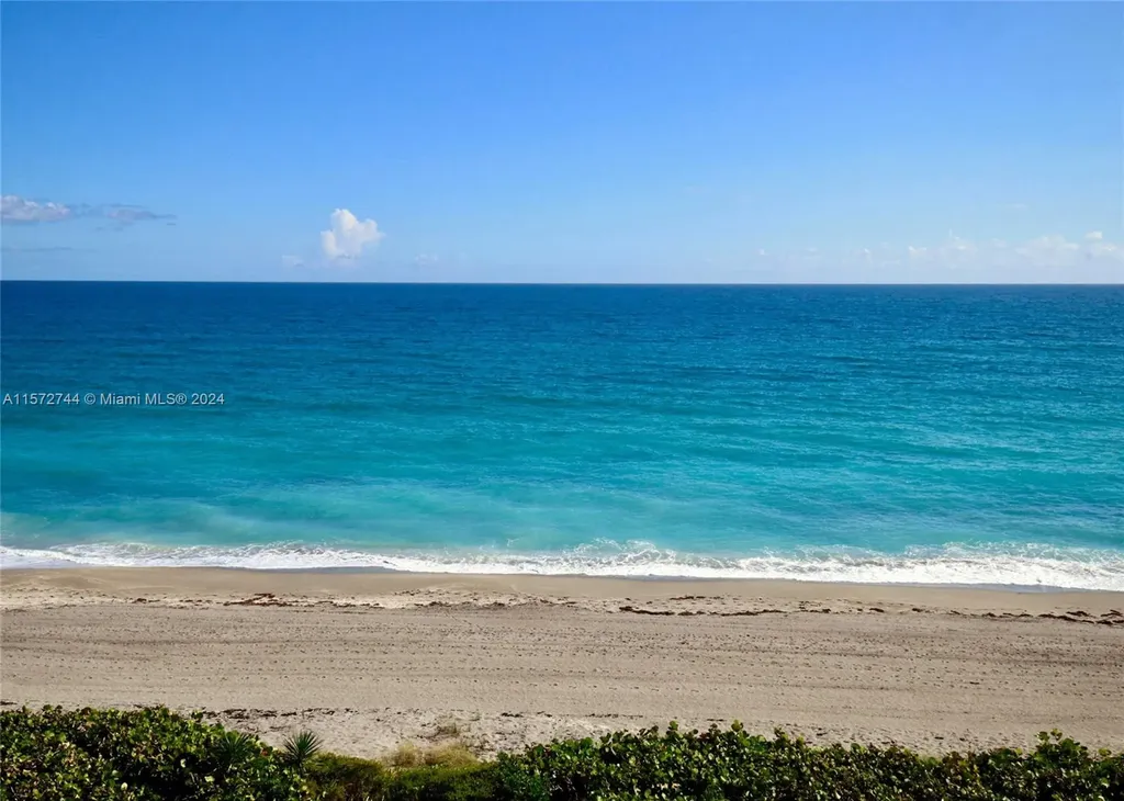 19670 Beach Road Tequesta FL 33469