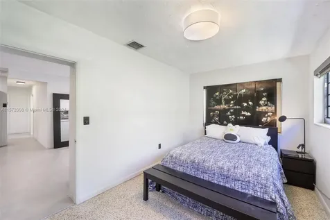 6501 SW 64th Avenue South Miami FL 33143