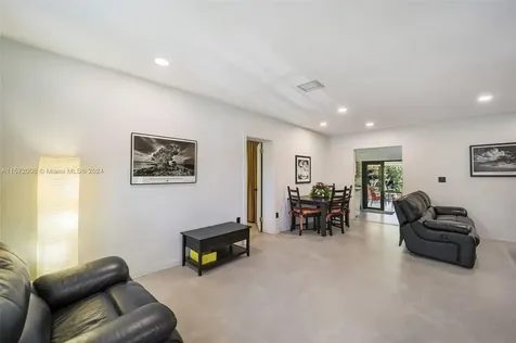 6501 SW 64th Avenue South Miami FL 33143