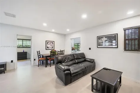 6501 SW 64th Avenue South Miami FL 33143