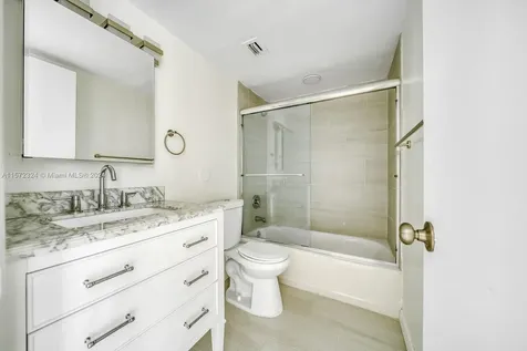 496 NW 165th Street Road Miami FL 33169