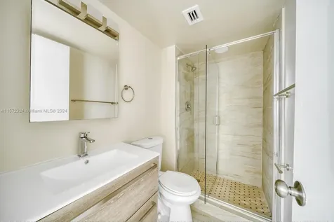496 NW 165th Street Road Miami FL 33169