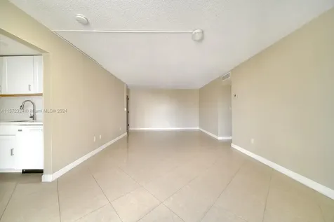496 NW 165th Street Road Miami FL 33169