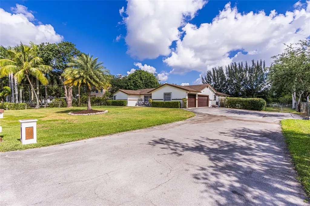 15051 SW 27th Street Davie FL 33331