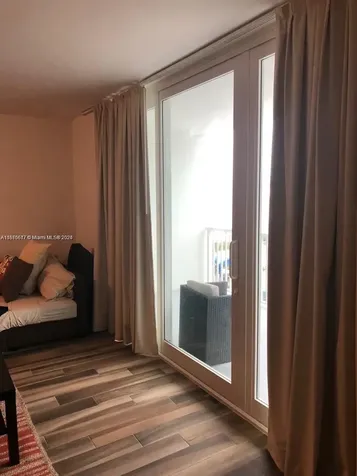 5401 Collins Avenue Miami Beach FL 33140