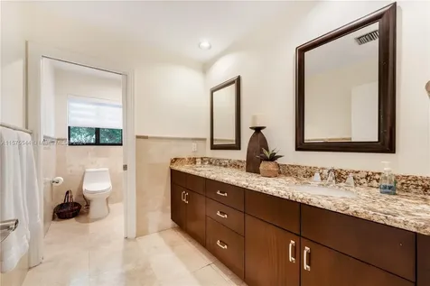 6711 SW 138th Street Palmetto Bay FL 33158