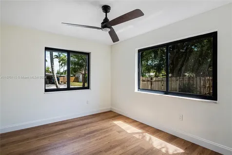 8910 SW 187th Street Cutler Bay FL 33157