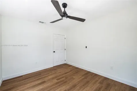 8910 SW 187th Street Cutler Bay FL 33157