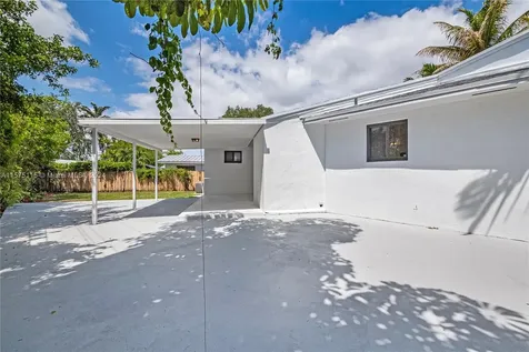 8910 SW 187th Street Cutler Bay FL 33157