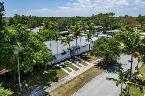 8910 SW 187th Street Cutler Bay FL 33157
