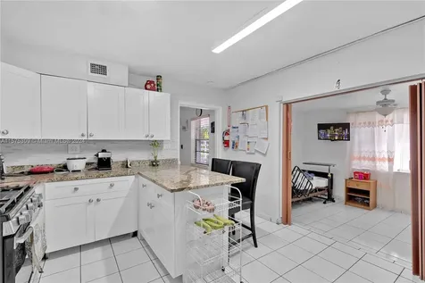 73 E 47th Street Hialeah FL 33013