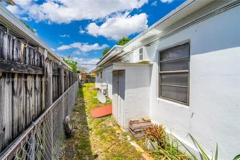 73 E 47th Street Hialeah FL 33013