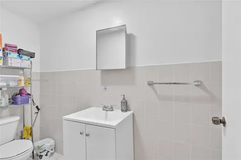 73 E 47th Street Hialeah FL 33013