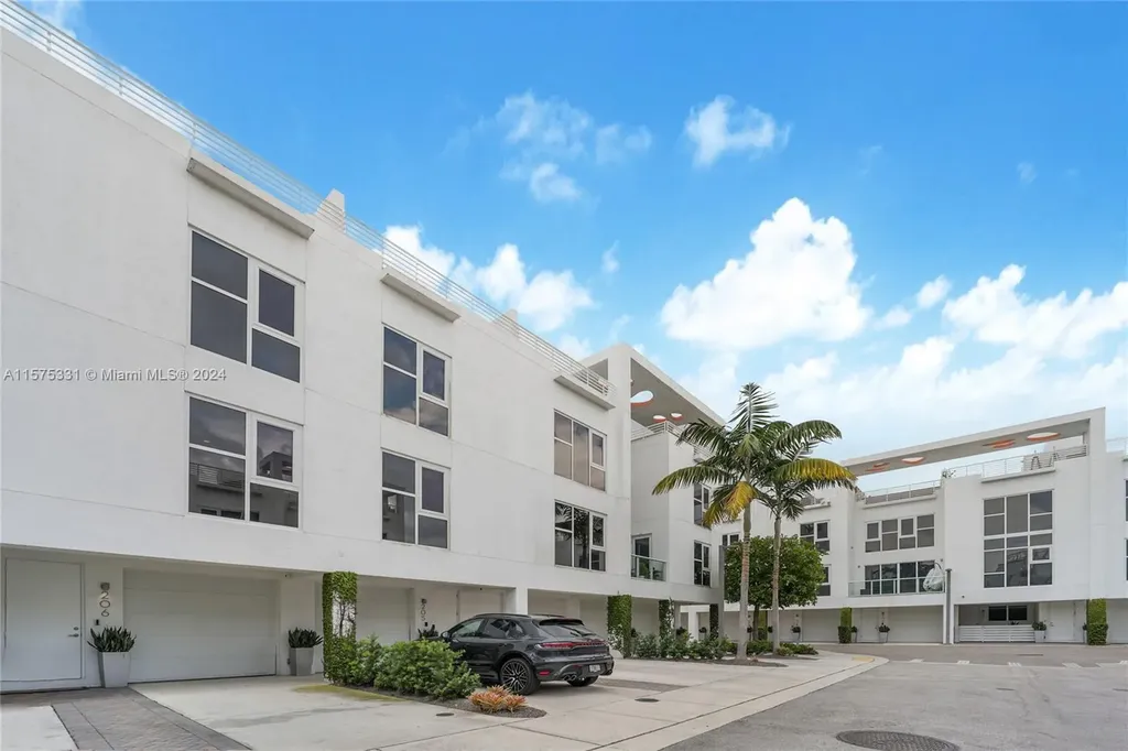 455 NE 39th Street Miami FL 33137