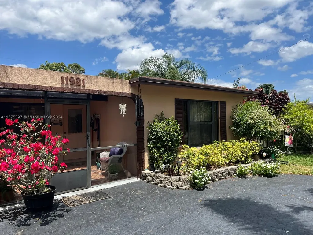 11921 NW 29th Street Sunrise FL 33323