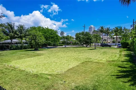 6060 La Gorce Drive Miami Beach FL 33140