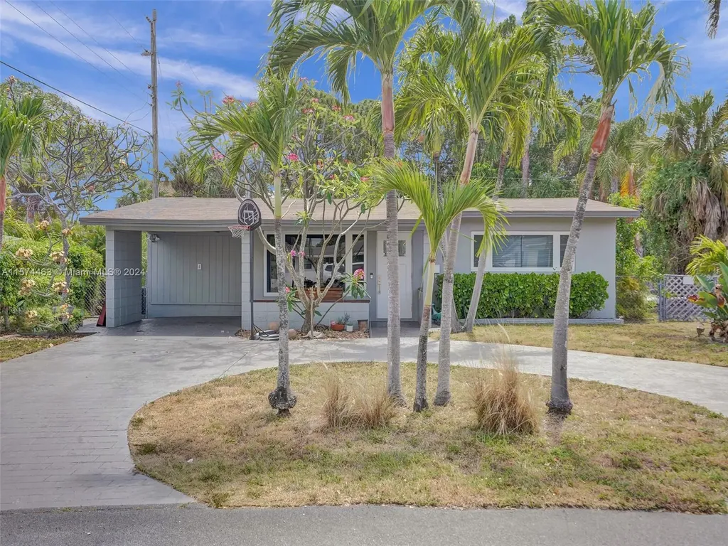 28 NE 17th Avenue Pompano Beach FL 33060
