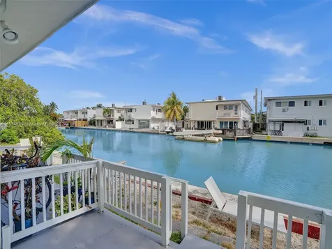 7143 Bonita Drive Miami Beach FL 33141