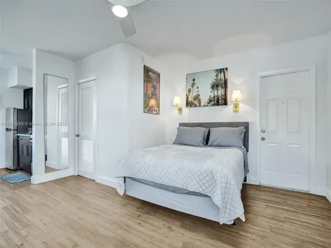 7143 Bonita Drive Miami Beach FL 33141