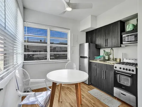 7143 Bonita Drive Miami Beach FL 33141