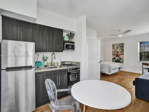 7143 Bonita Drive Miami Beach FL 33141