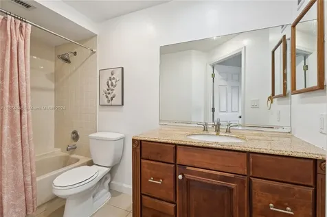 8290 Lake Drive Doral FL 33166