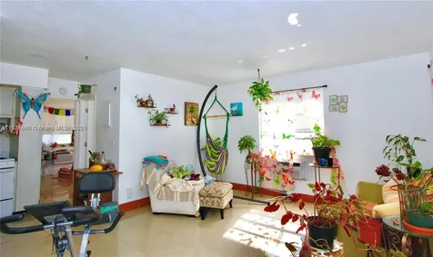 101 SE 4th Avenue Hallandale Beach FL 33009