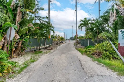 5050 Peters Road Fort Lauderdale FL 33317