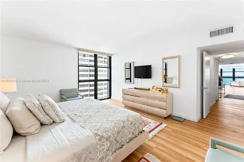 9 Island Avenue Miami Beach FL 33139